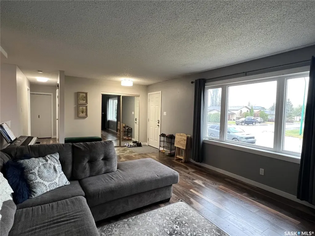 23 Marion Crescent Meadow Lake SK S9X 1B7