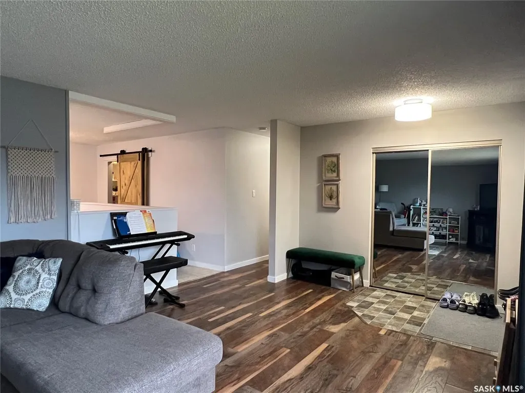 23 Marion Crescent Meadow Lake SK S9X 1B7