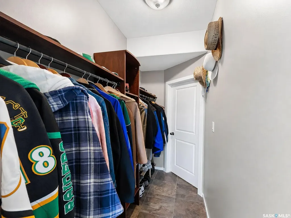 16 Glass Drive Prince Albert SK S6X 0A7