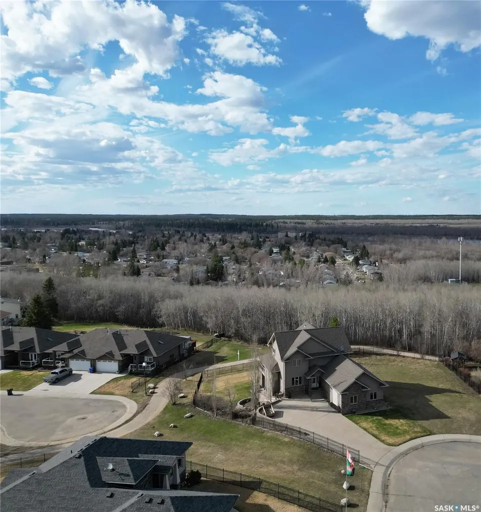 16 Glass Drive Prince Albert SK S6X 0A7