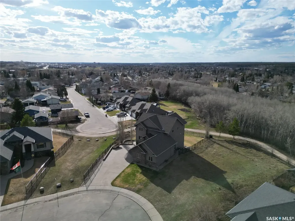 16 Glass Drive Prince Albert SK S6X 0A7