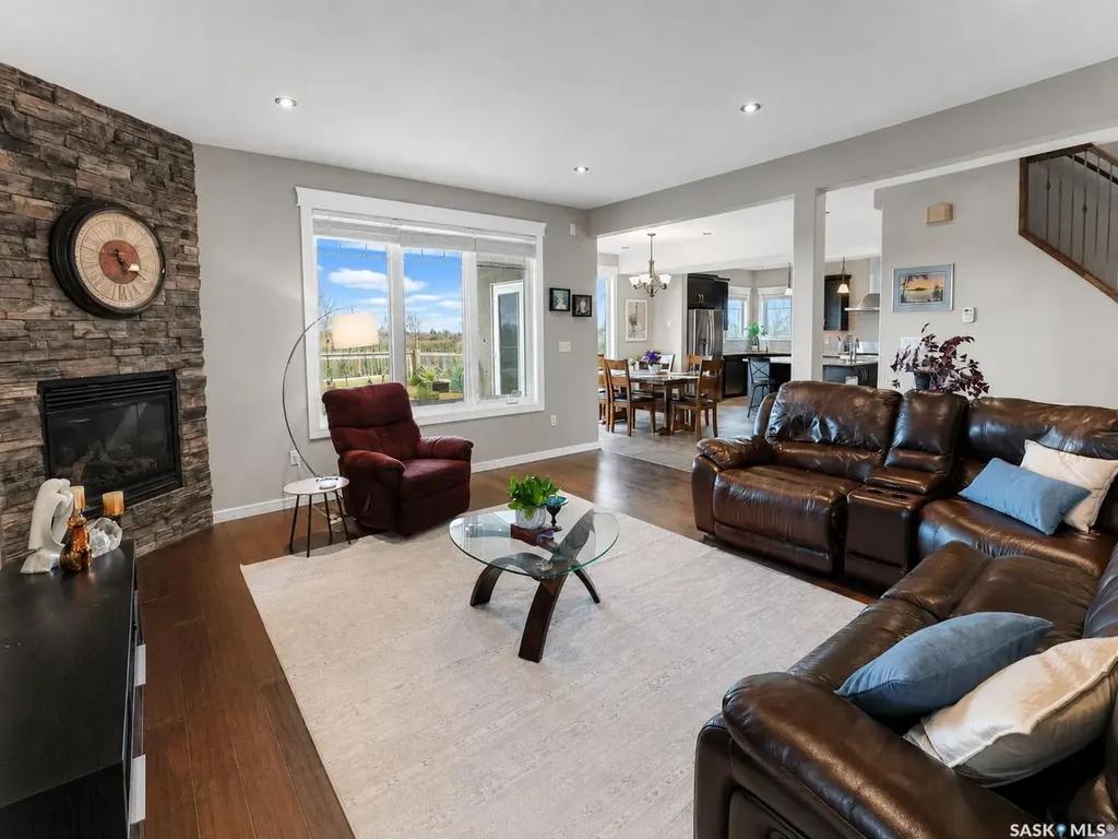 16 Glass Drive Prince Albert SK S6X 0A7