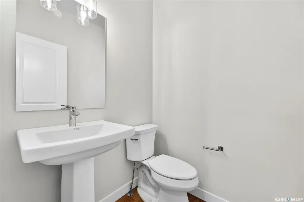 830 Brighton Boulevard Saskatoon SK S7V 2A8