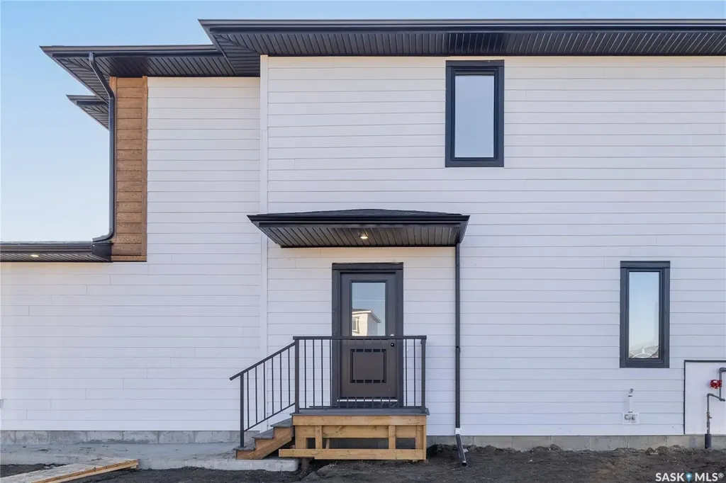 830 Brighton Boulevard Saskatoon SK S7V 2A8