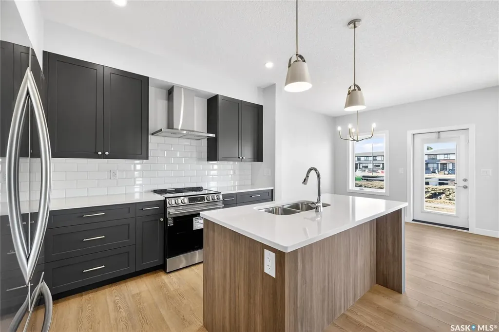 830 Brighton Boulevard Saskatoon SK S7V 2A8