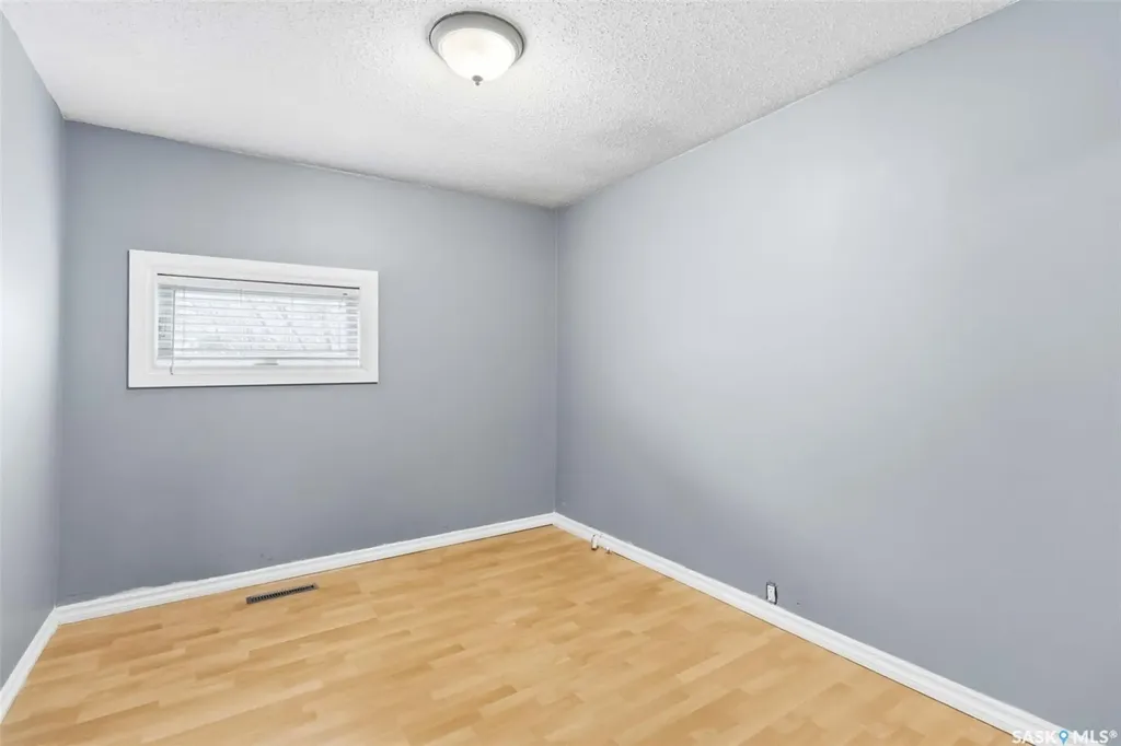 445 U Avenue S Saskatoon SK S7M 3B3