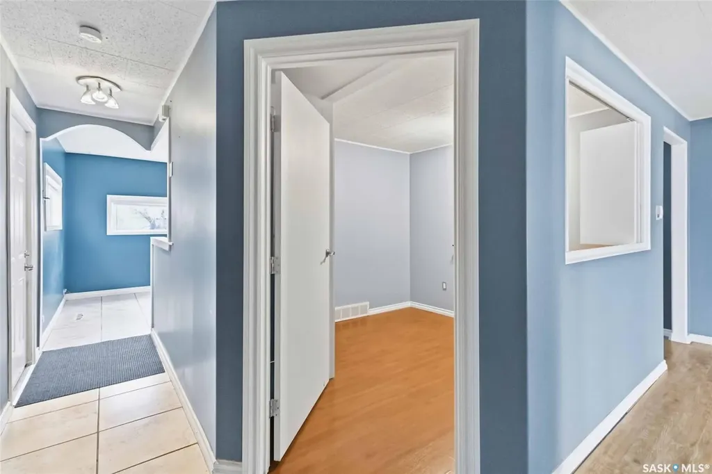 445 U Avenue S Saskatoon SK S7M 3B3