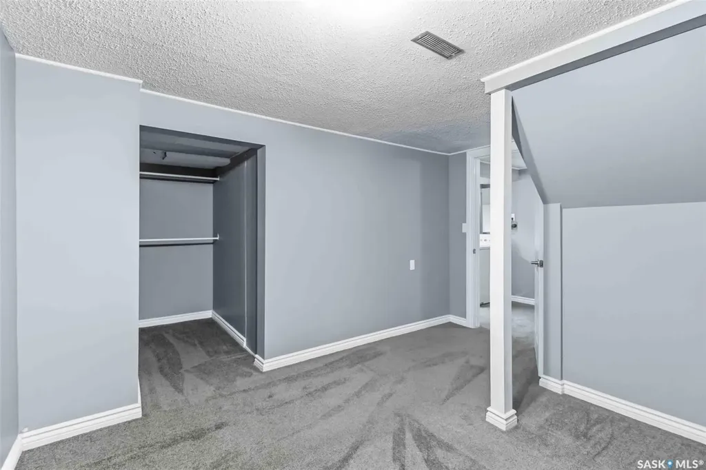 445 U Avenue S Saskatoon SK S7M 3B3