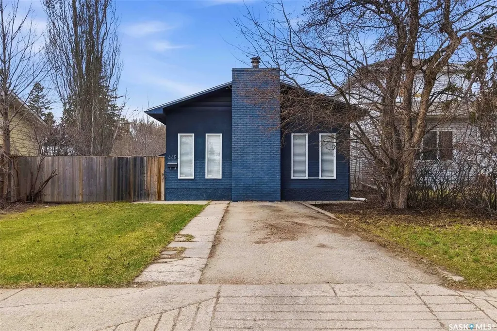 445 U Avenue S Saskatoon SK S7M 3B3