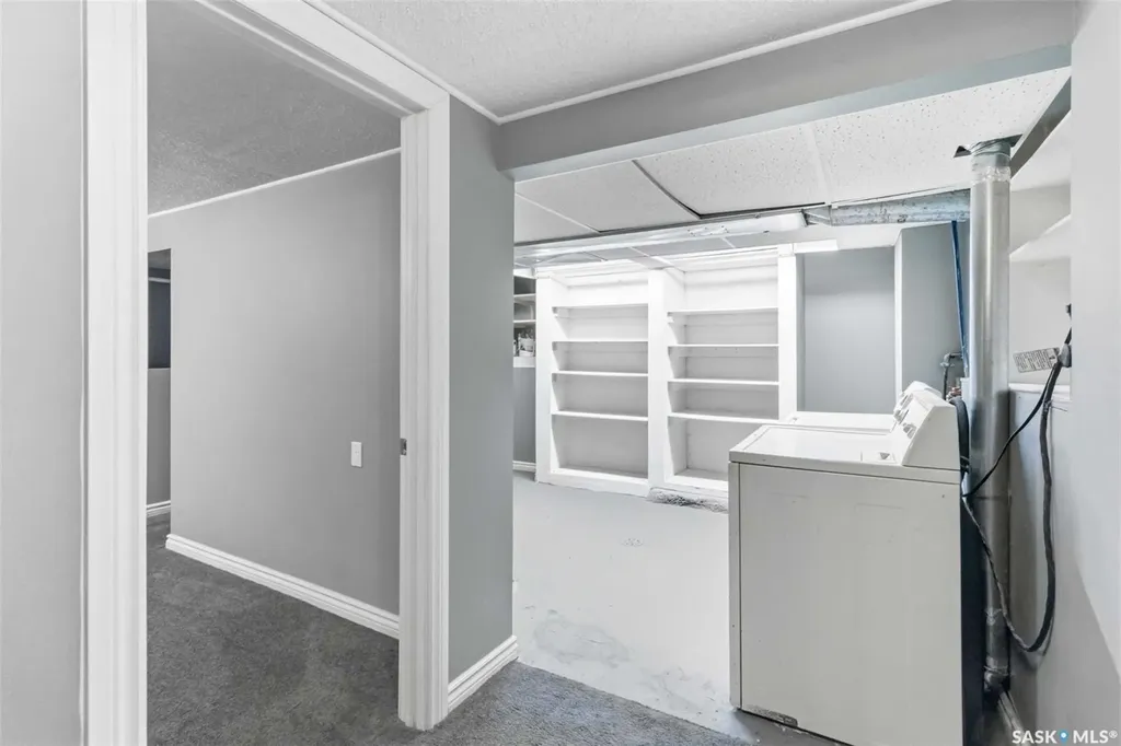 445 U Avenue S Saskatoon SK S7M 3B3
