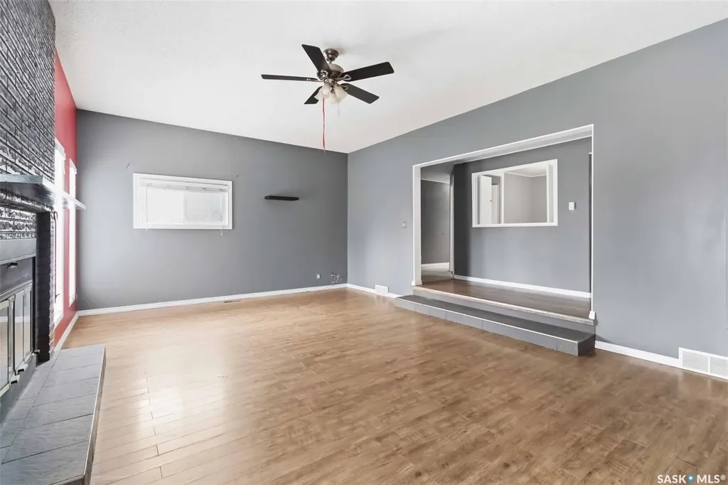 445 U Avenue S Saskatoon SK S7M 3B3