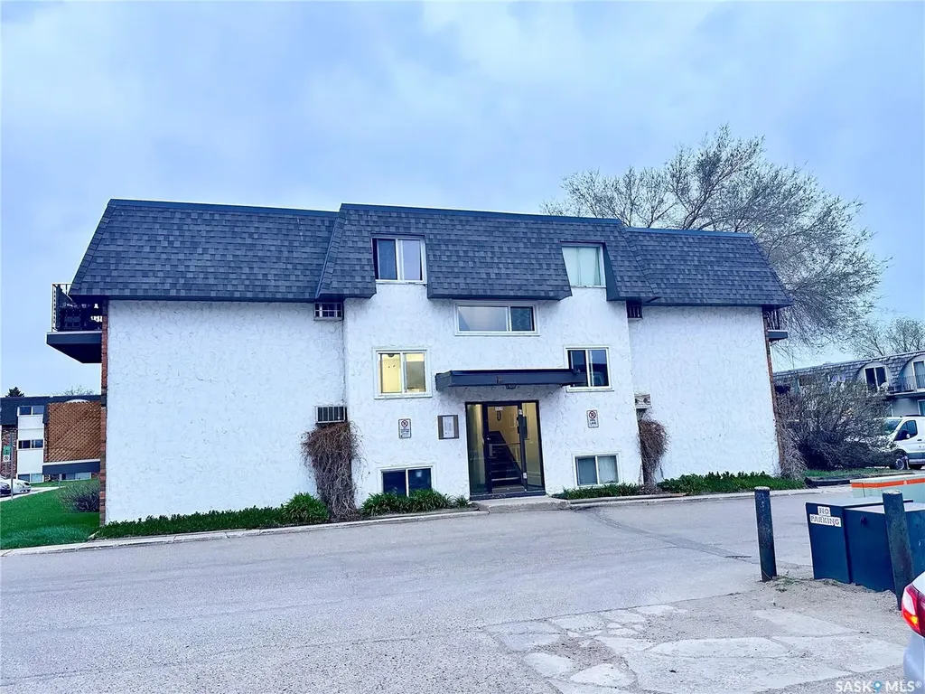 3625 Chaben Place Saskatoon SK S7H 4E9