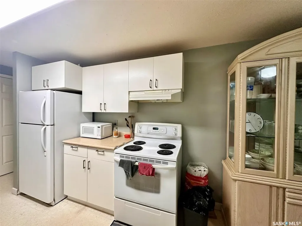 3625 Chaben Place Saskatoon SK S7H 4E9