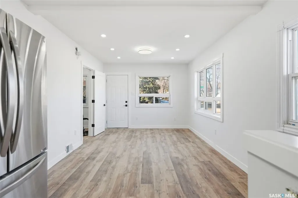1001 23rd Street W Saskatoon SK S7L 0A6