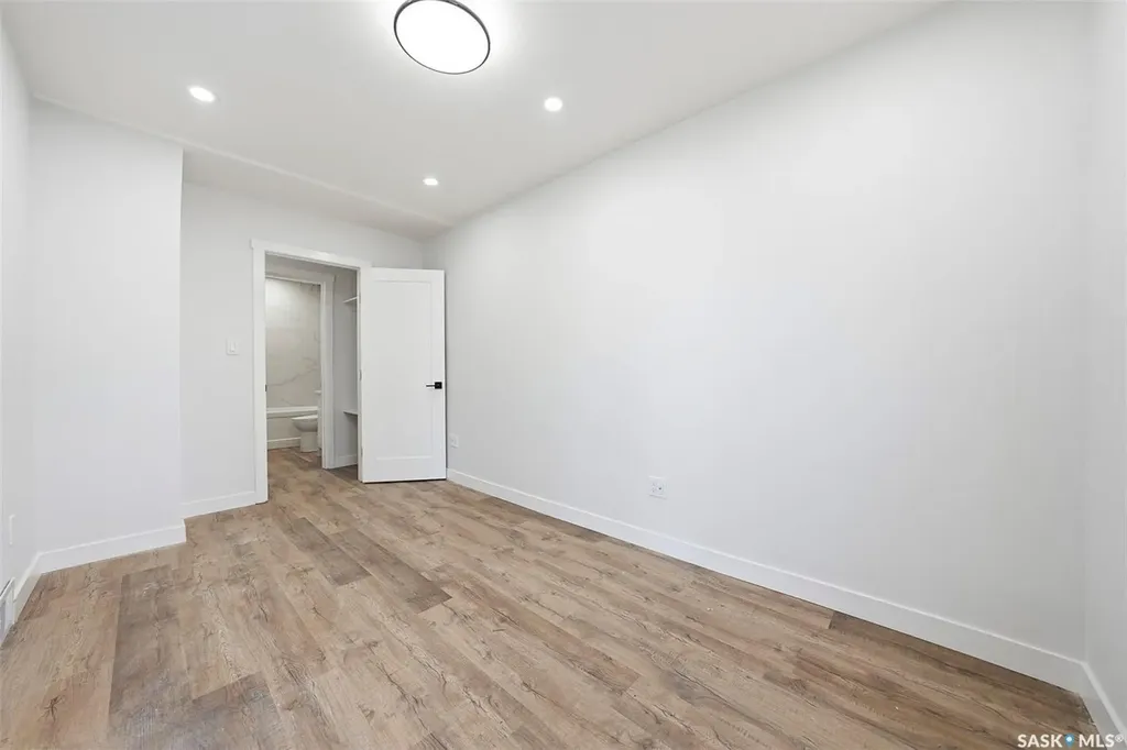 1001 23rd Street W Saskatoon SK S7L 0A6