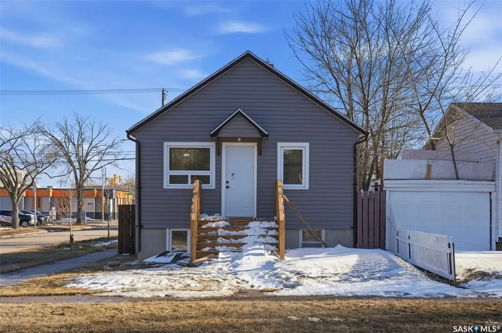 1001 23rd Street W Saskatoon SK S7L 0A6