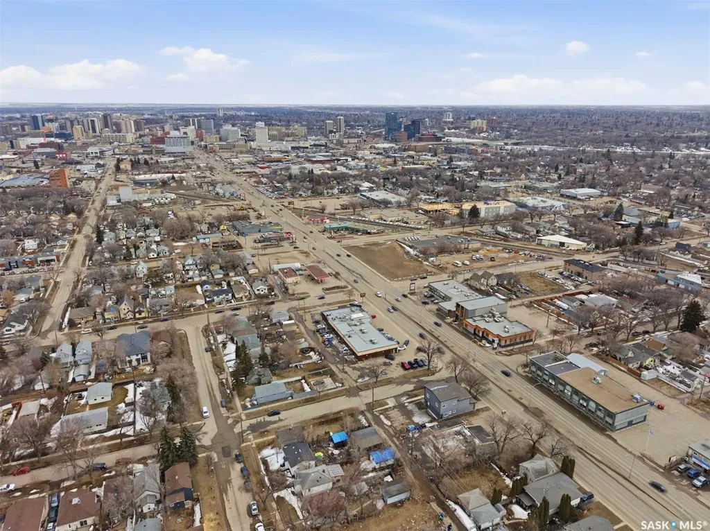 1001 23rd Street W Saskatoon SK S7L 0A6