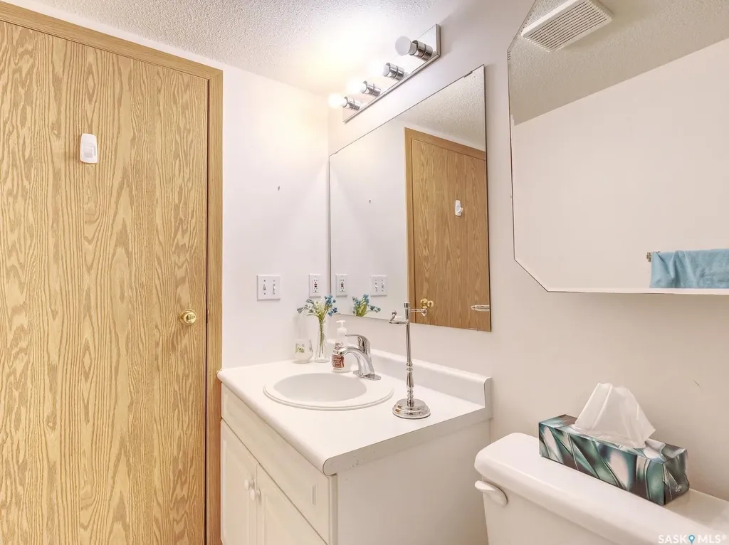210 3rd Avenue E Rosetown SK S0L 2V0