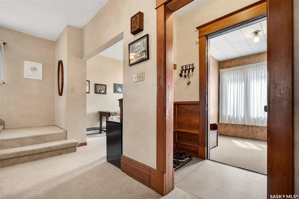 1108 Redland Avenue Moose Jaw SK S6H 3P3
