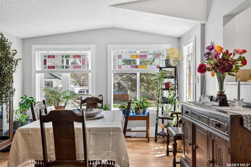 1108 Redland Avenue Moose Jaw SK S6H 3P3