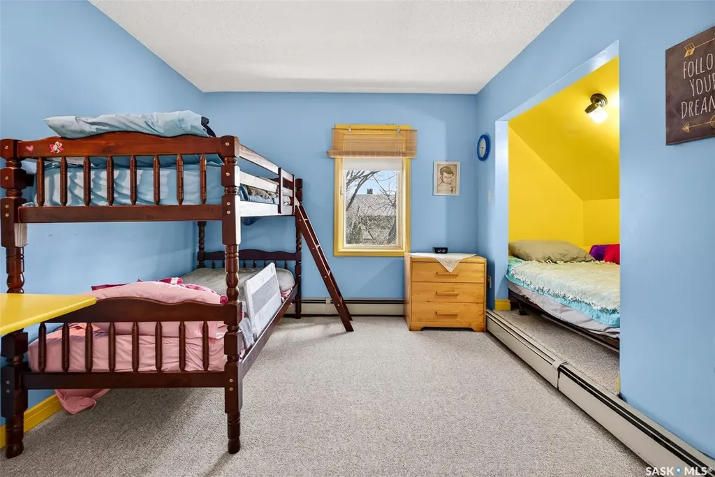 1108 Redland Avenue Moose Jaw SK S6H 3P3