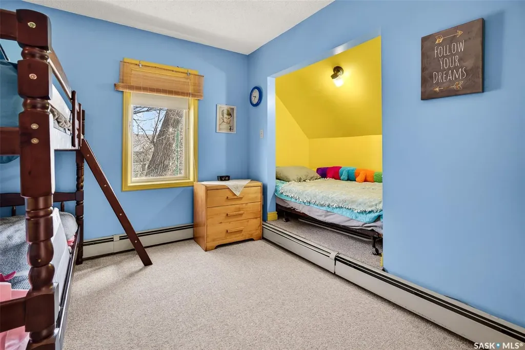 1108 Redland Avenue Moose Jaw SK S6H 3P3