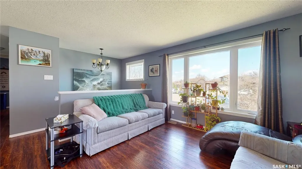 1126 Brett Bay Regina SK S4N 6N7