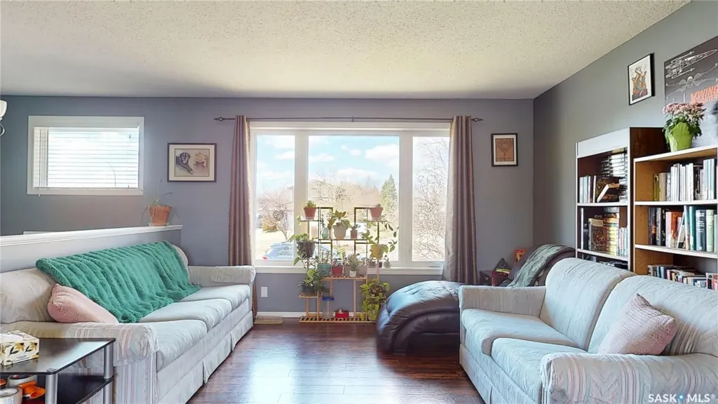 1126 Brett Bay Regina SK S4N 6N7