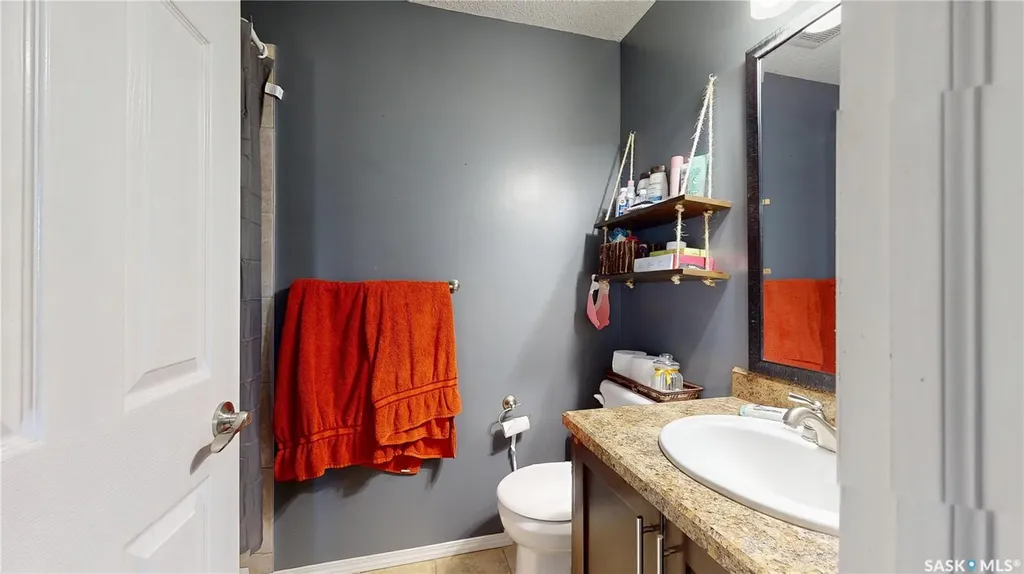 1126 Brett Bay Regina SK S4N 6N7