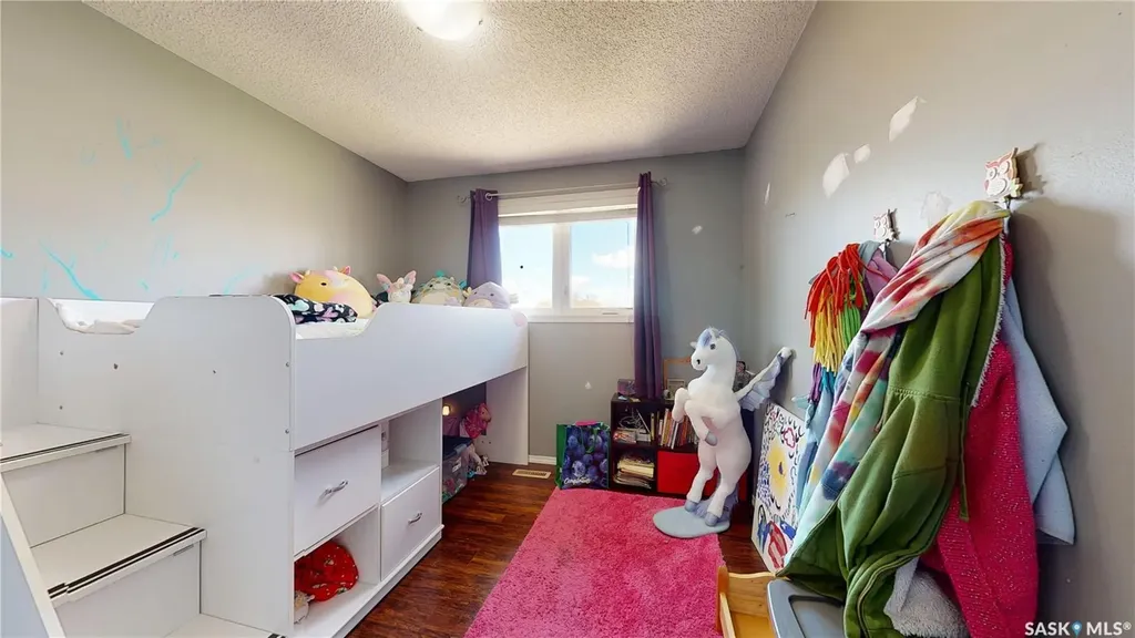 1126 Brett Bay Regina SK S4N 6N7