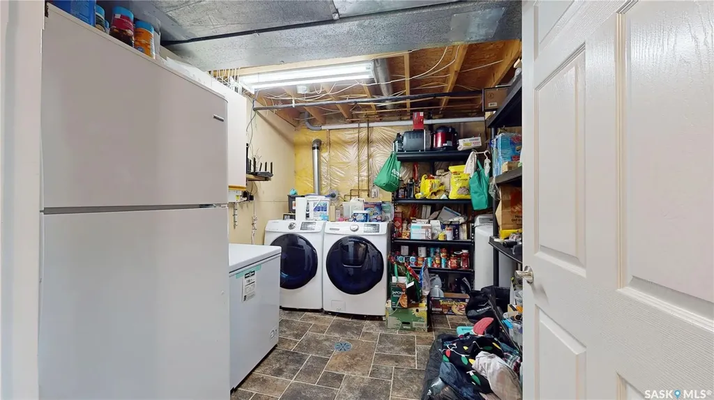 1126 Brett Bay Regina SK S4N 6N7