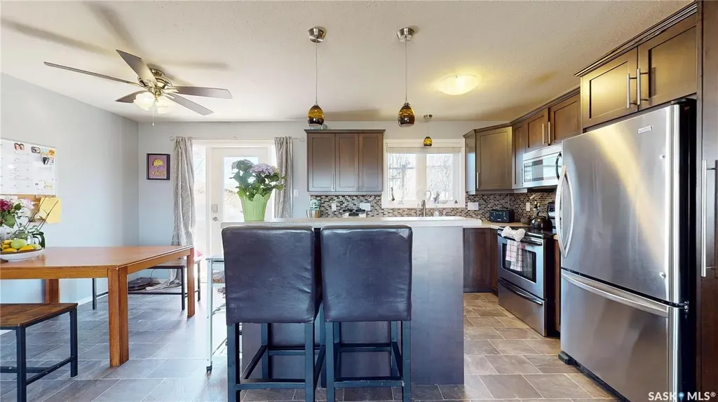 1126 Brett Bay Regina SK S4N 6N7