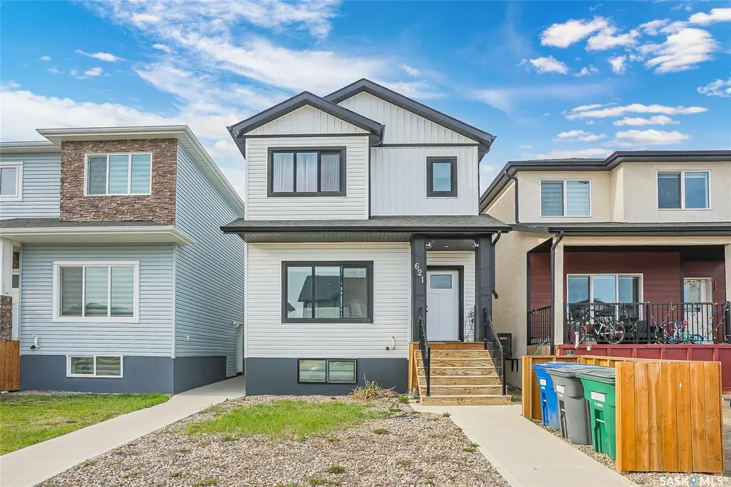 621 Feheregyhazi Boulevard Saskatoon SK S7W 0Z5