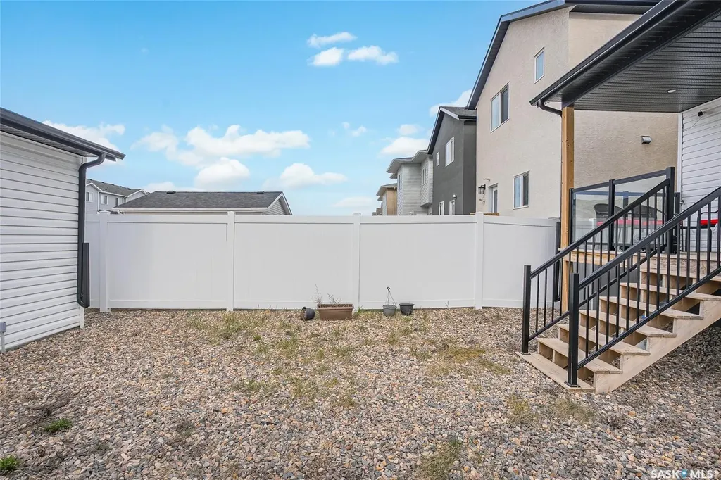 621 Feheregyhazi Boulevard Saskatoon SK S7W 0Z5