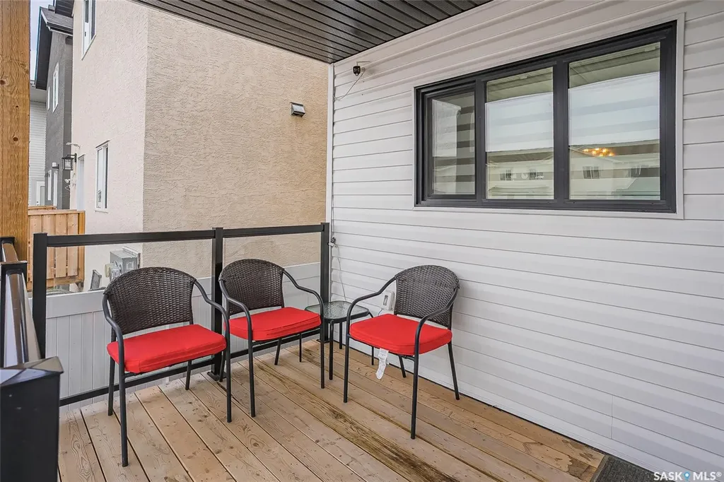 621 Feheregyhazi Boulevard Saskatoon SK S7W 0Z5