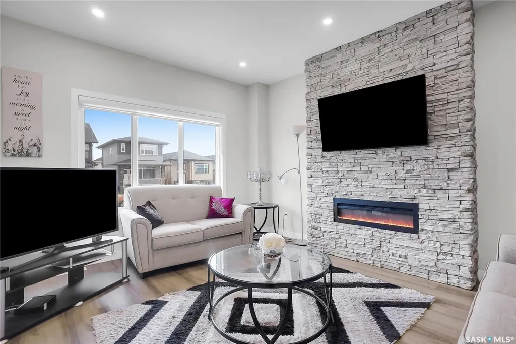 621 Feheregyhazi Boulevard Saskatoon SK S7W 0Z5