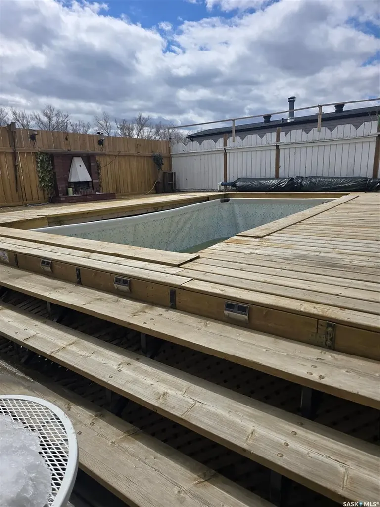 209 Allan Street Dundurn SK S0K 1K0