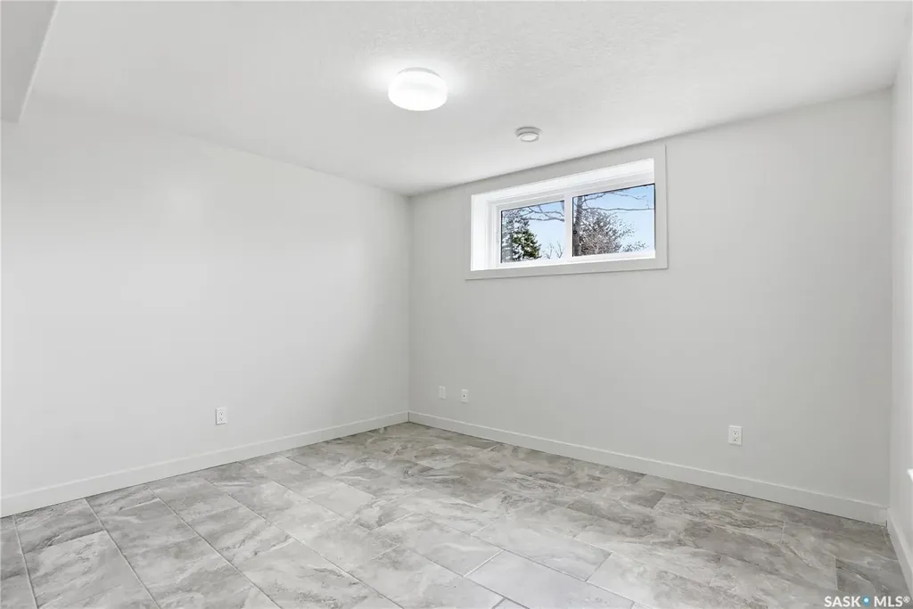 201 Adelaide Street E Saskatoon SK S7J 0H5