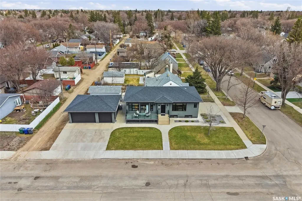 201 Adelaide Street E Saskatoon SK S7J 0H5