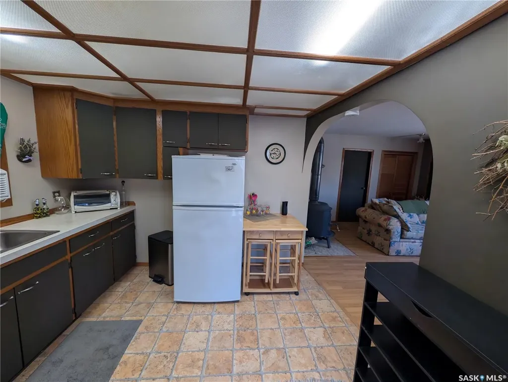 123 Maple Road Island View SK S0G 0L0