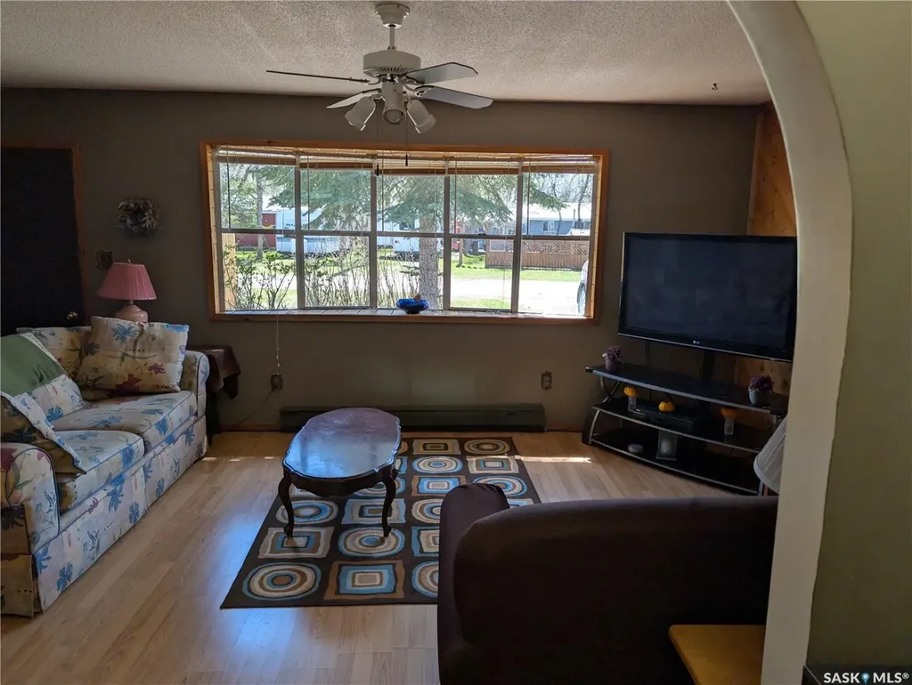 123 Maple Road Island View SK S0G 0L0