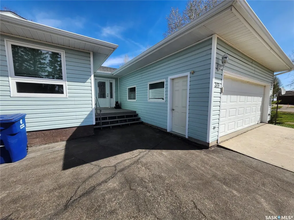 319 Finley Avenue Cut Knife SK S0M 0N0