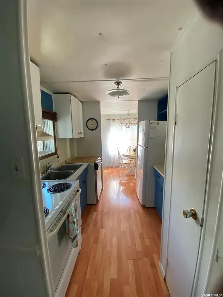 206 Albert Street Hudson Bay SK S0E 0Y0