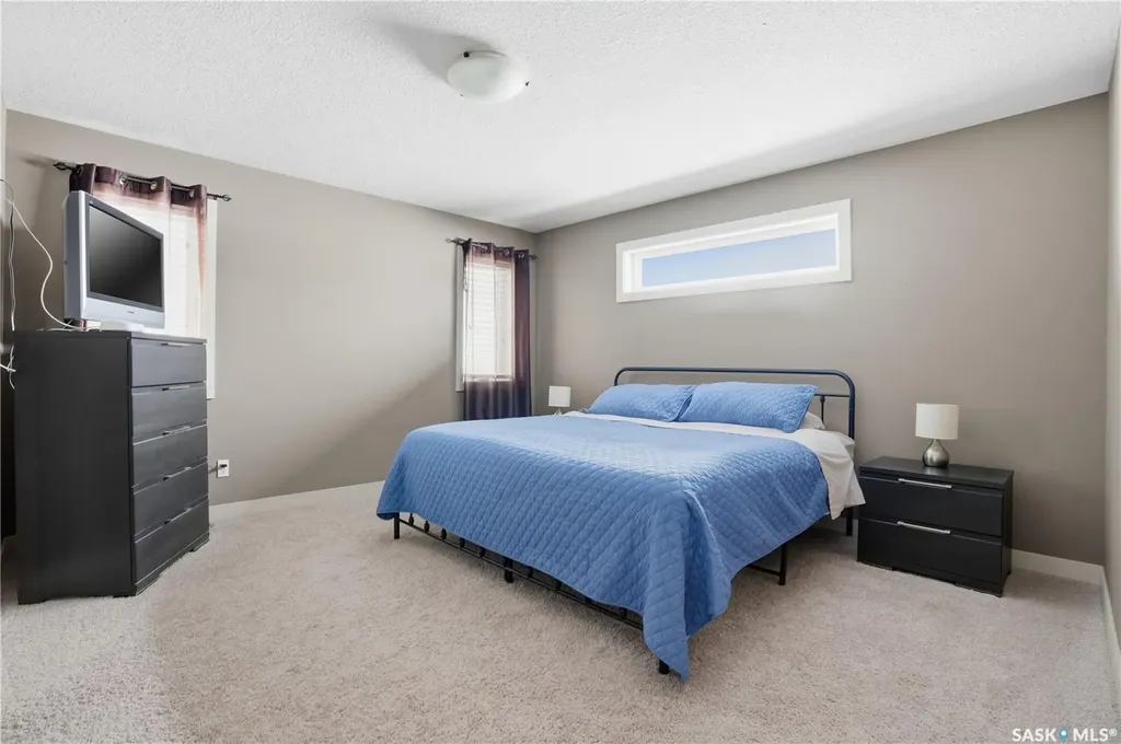 1532 Maple Hill Crescent N Regina SK S4X 0E8