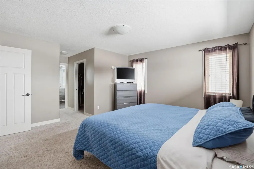 1532 Maple Hill Crescent N Regina SK S4X 0E8