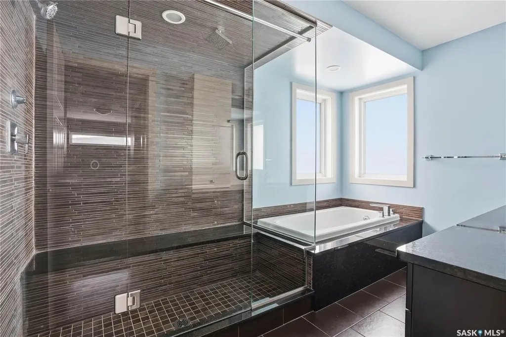 1532 Maple Hill Crescent N Regina SK S4X 0E8