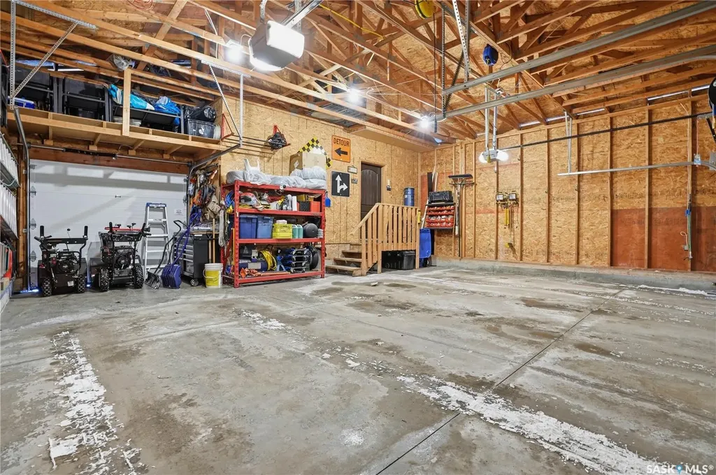 1532 Maple Hill Crescent N Regina SK S4X 0E8