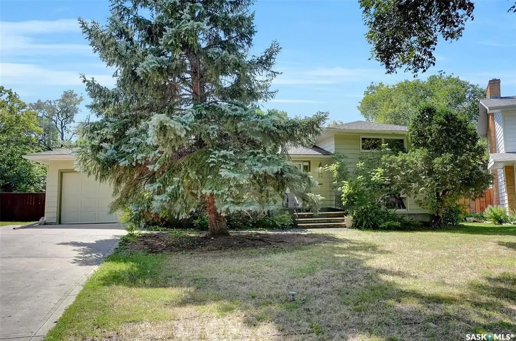 15 Academy Park Road Regina SK S4S 4M8
