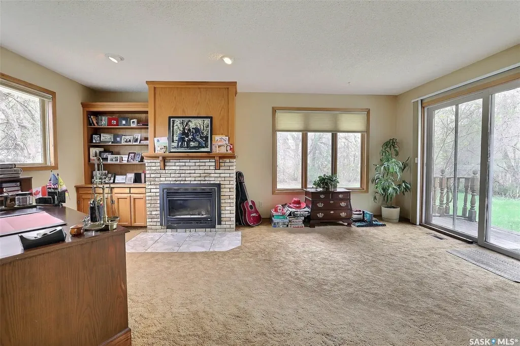15 Academy Park Road Regina SK S4S 4M8