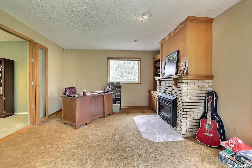 15 Academy Park Road Regina SK S4S 4M8